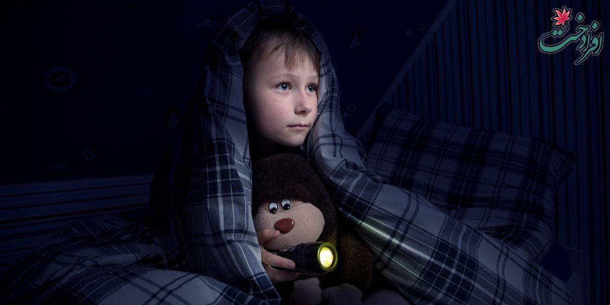 برخورد-با-ترس-از-تاریکی-در-کودکان-سربرگ