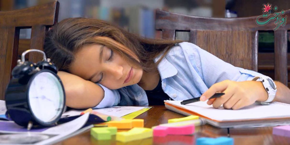 ۱۰-راهکار-کاربردی-برای-آموزش-مدیریت-زمان-به-کودکان-۳-تا-۱۳-سال-سربرگ